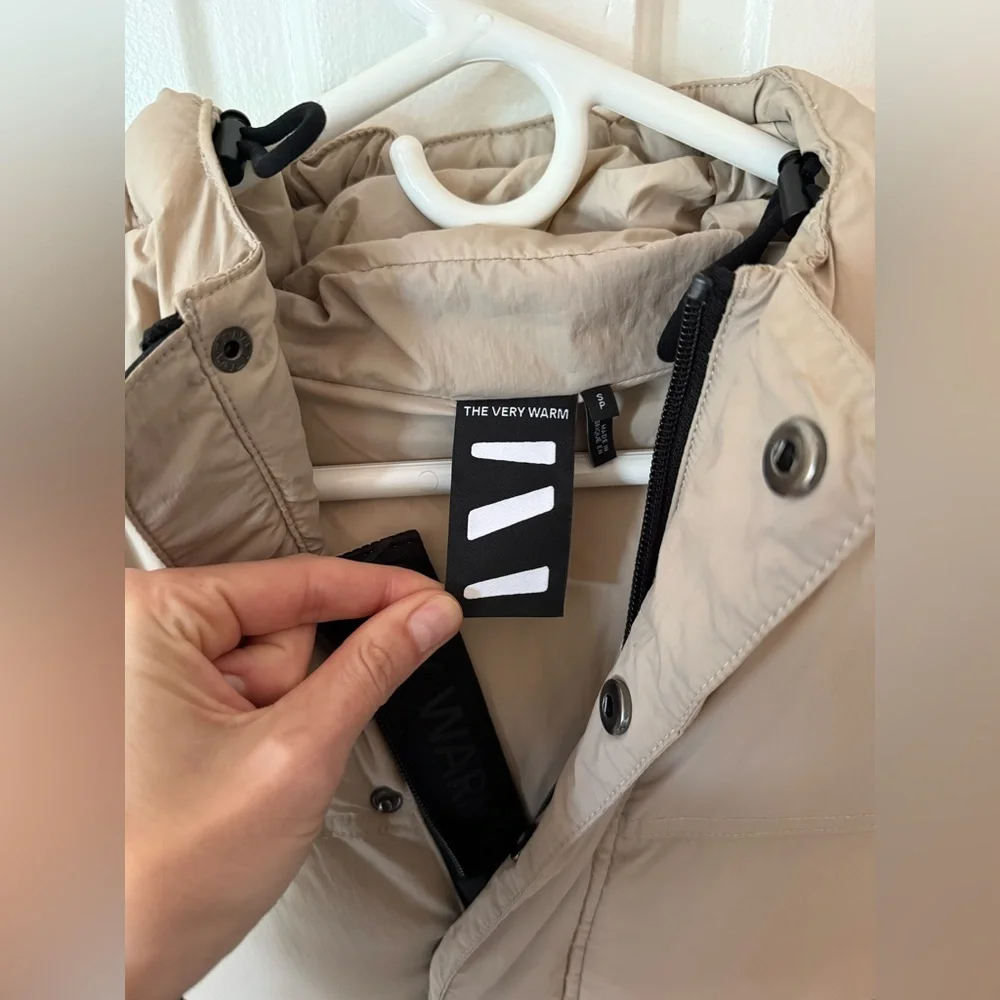 The Very Warm // hooded anorak puffer jacket - Picture 7 of 12